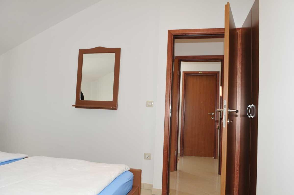 Apartments Mina Poreč Eksteriør bilde