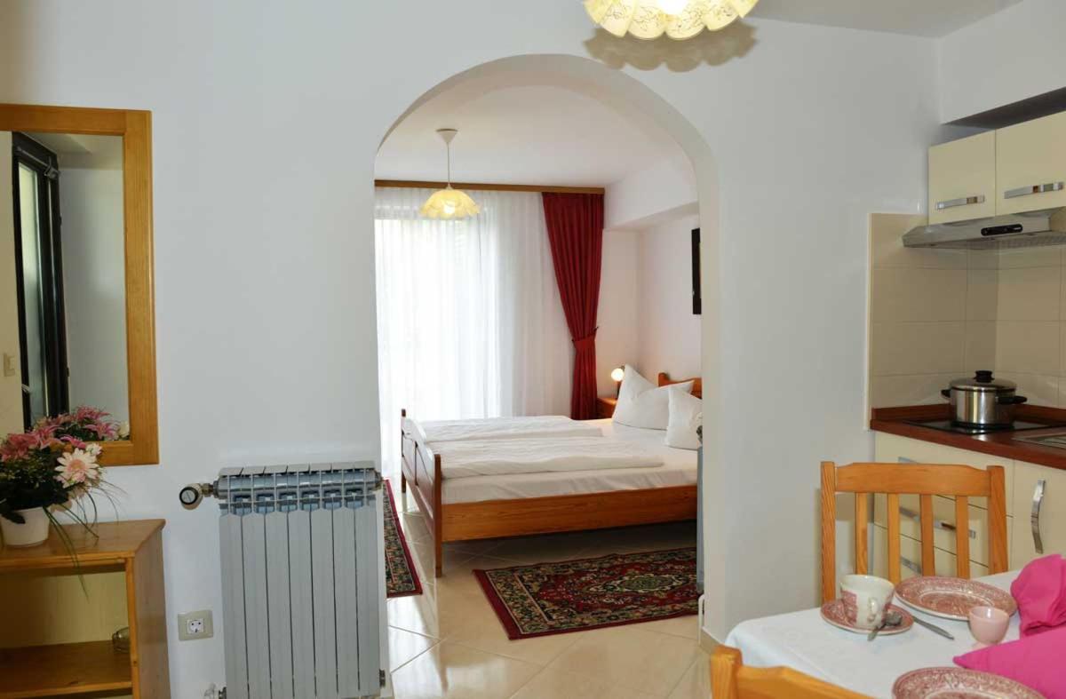 Apartments Mina Poreč Eksteriør bilde