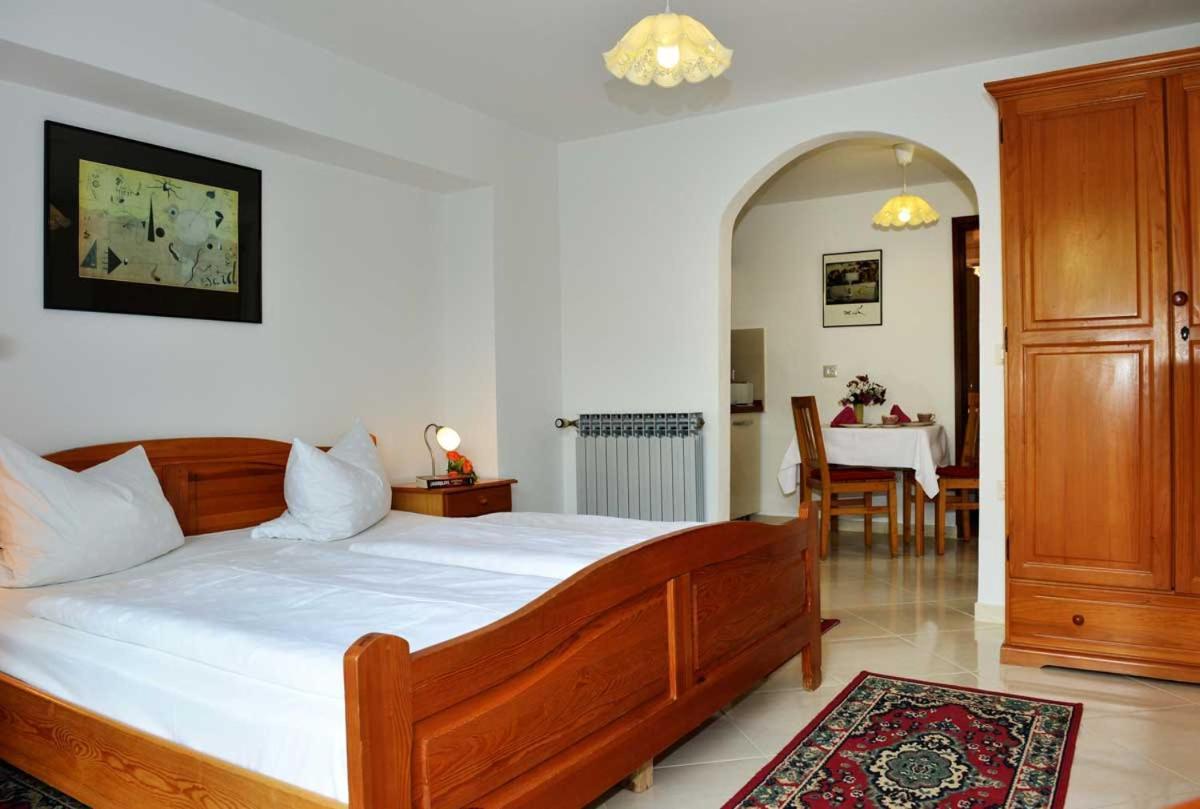 Apartments Mina Poreč Eksteriør bilde